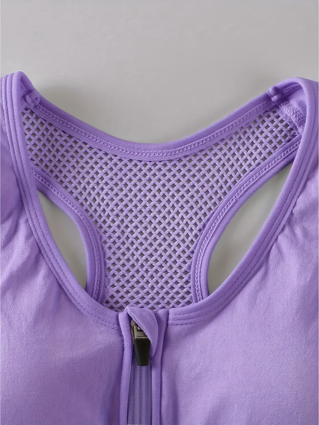 Seamless Front Zip Sports Bra