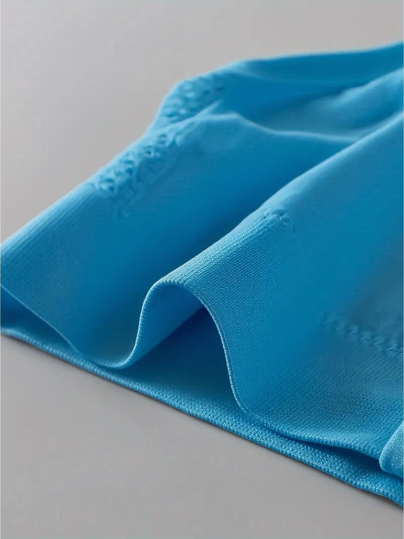 Seamless Front Zip Sports Bra